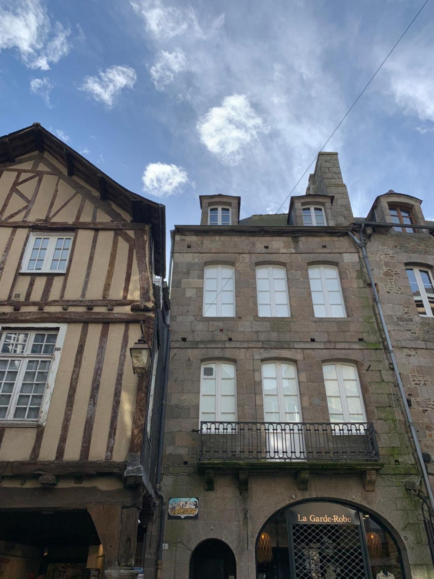 Le Grenier Studio De Charme Centre Historique Dinan Esterno foto